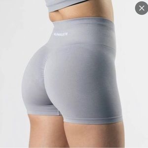 ISO: alphalete amplify thundercloud